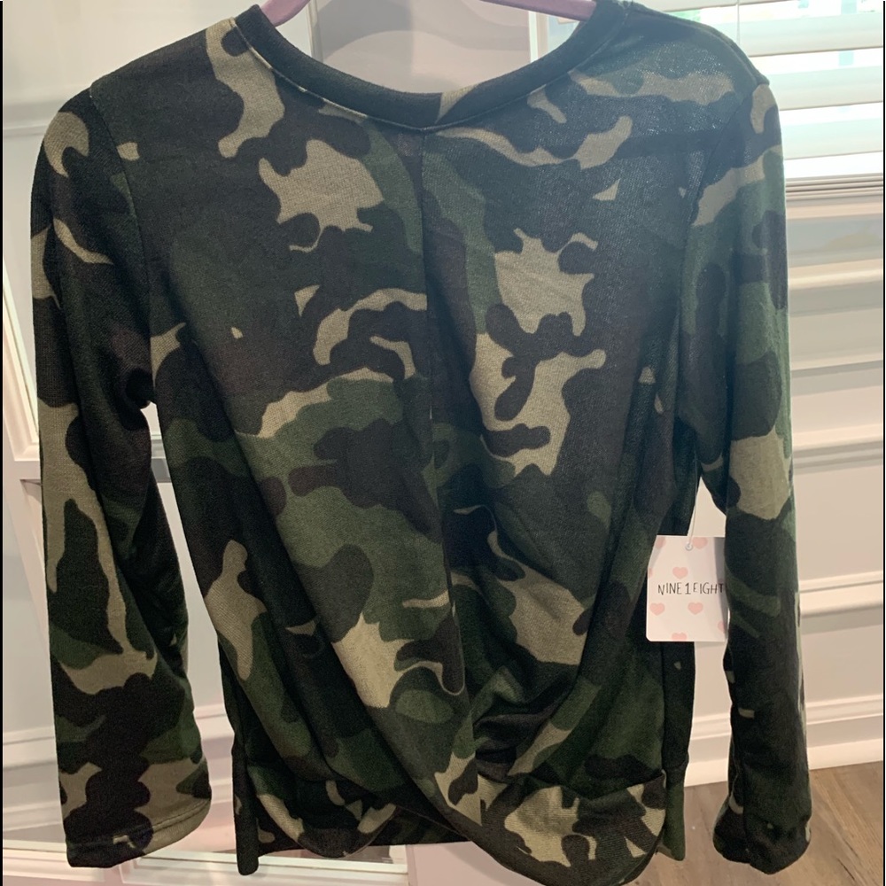 Girls Medium Camo long sleeve with flair bottom